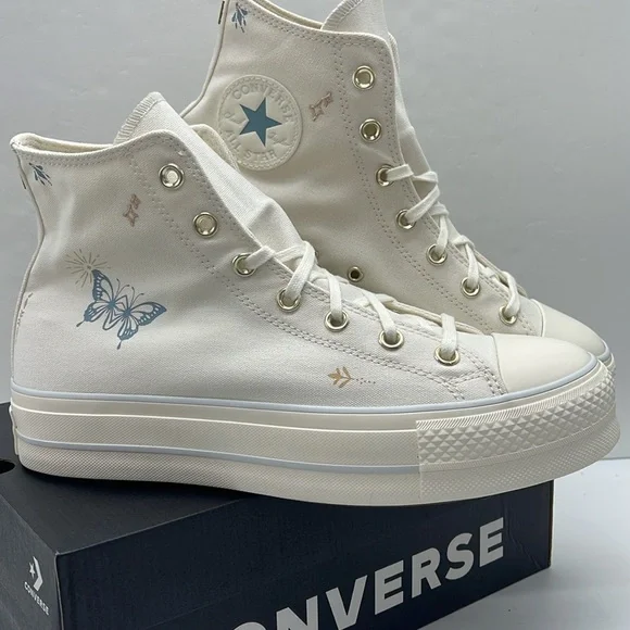 Converse WMNS High-Top Platform Sneakers
CTAS LIFT HI VINTAGE WHITE/COCOON BLUE - Picture 7 of 16